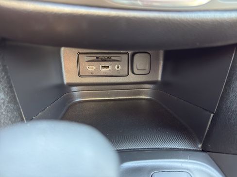 Used 2023 Chevrolet Equinox RS w/ RS Leather Package image 20