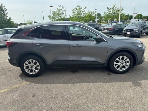 Used 2023 Ford Escape Active w/ Cold Weather Package FWD image 4
