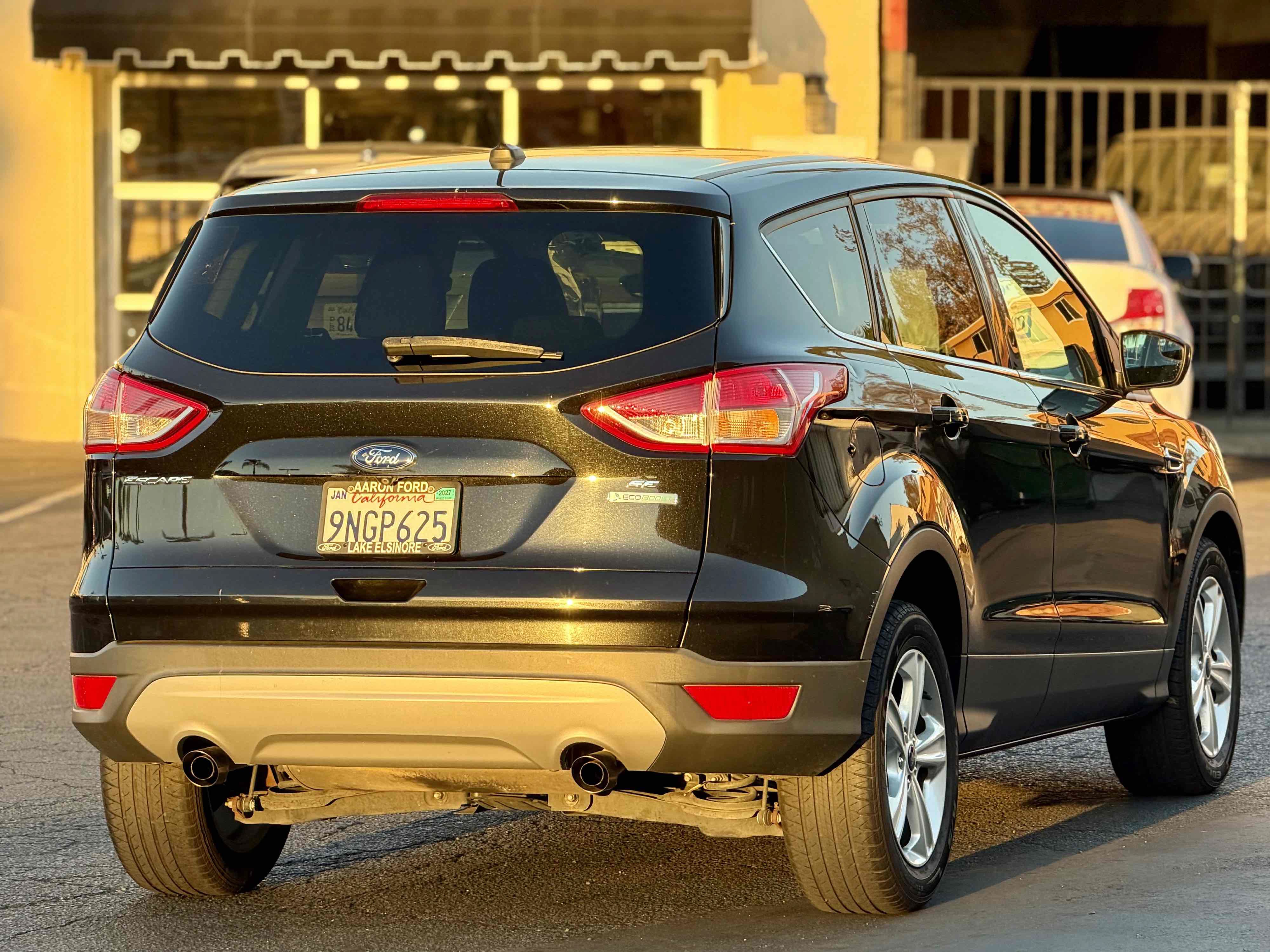 Used 2015 Ford Escape SE FWD image 6
