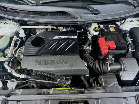 Used 2023 Nissan Rogue SV image 31