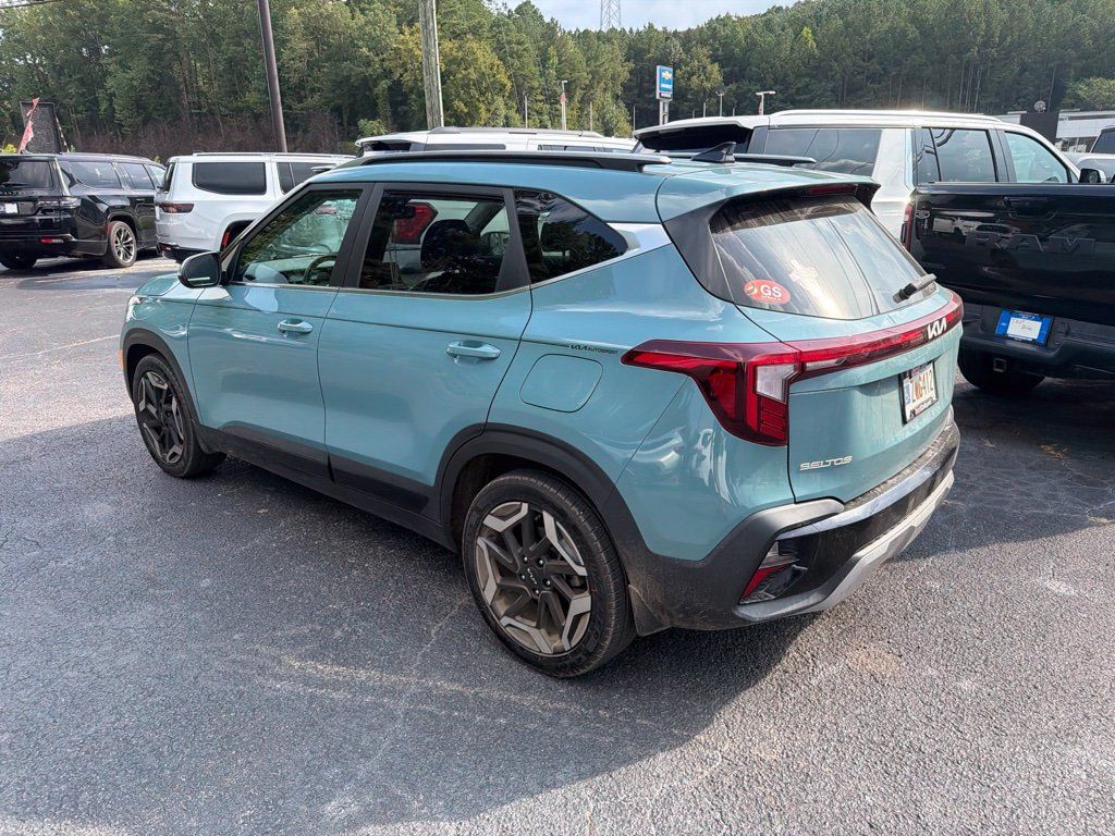 Used 2024 Kia Seltos SX w/ SX Sunroof Package AWD/4WD image 3