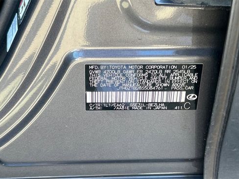 Used 2025 Lexus IS 350 F Sport w/ Navigation Package image 31