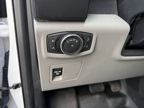 Used 2018 Ford F150 XL w/ Equipment Group 101A Mid AWD/4WD image 16