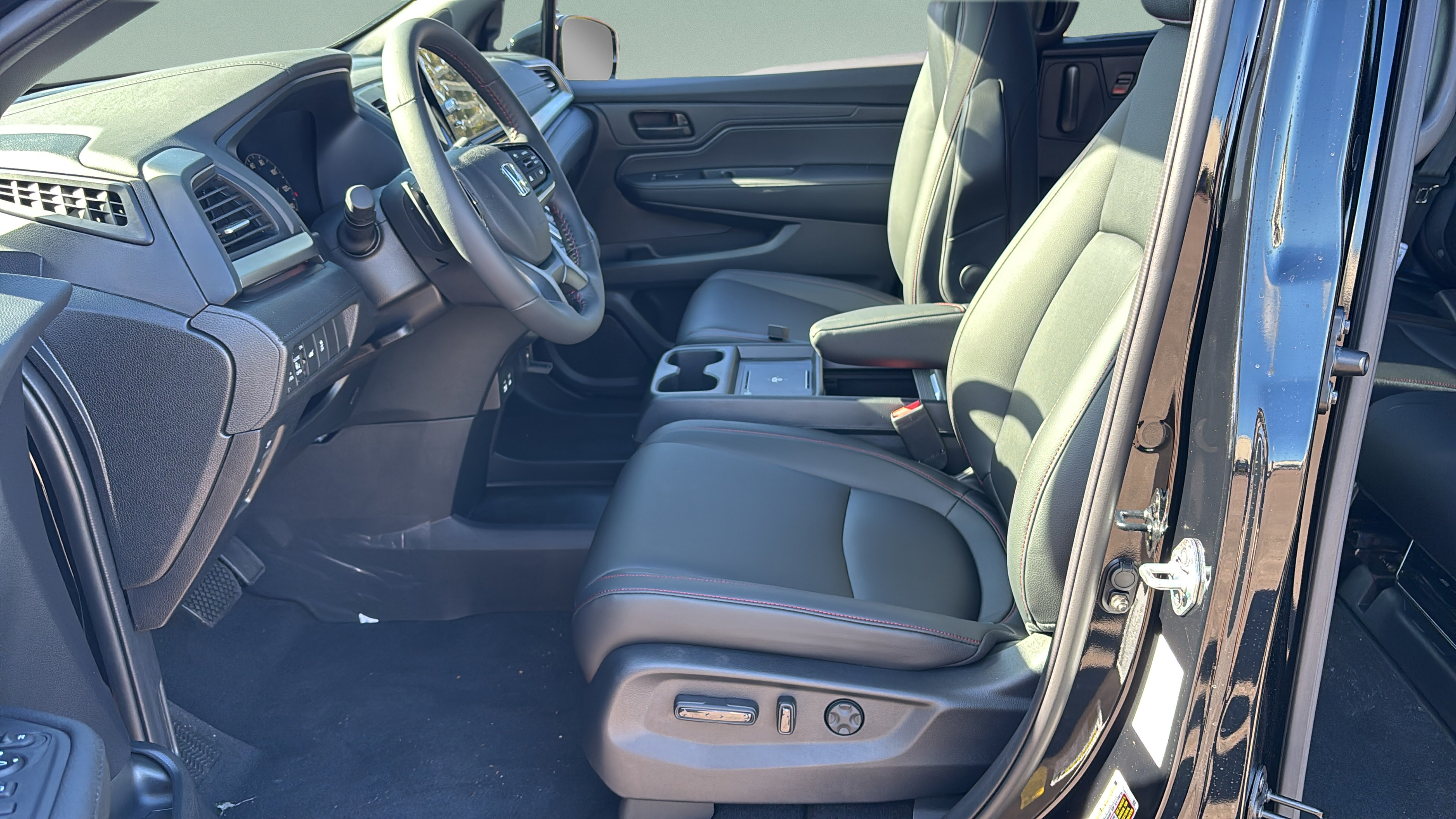 New 2027 Honda Odyssey Sport-L image 9