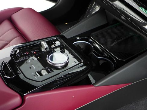 Used 2025 BMW 530i image 16