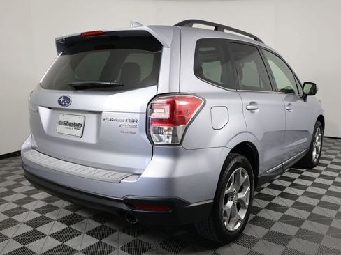 Used 2017 Subaru Forester 2.5i Touring image 2