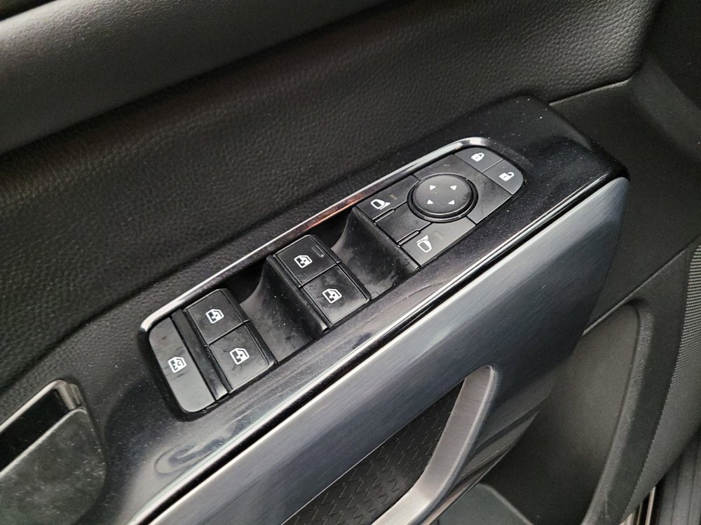 Used 2022 Nissan Pathfinder SL FWD image 27