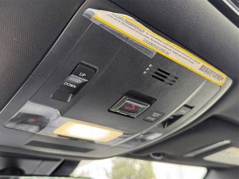 Used 2022 Lexus UX 250h w/ Premium Package image 20