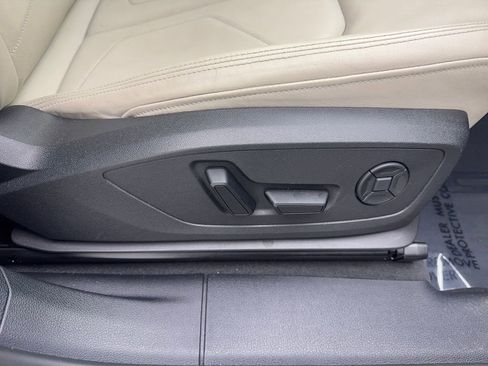 Used 2022 Audi Q3 2.0T Premium w/ Convenience Package image 48