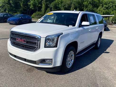 Used 2020 GMC Yukon XL SLT AWD/4WD image 2