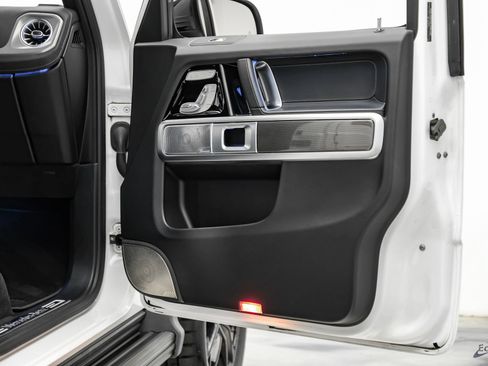 Used 2025 Mercedes-Benz G 550 w/ Exclusive Interior Package image 81