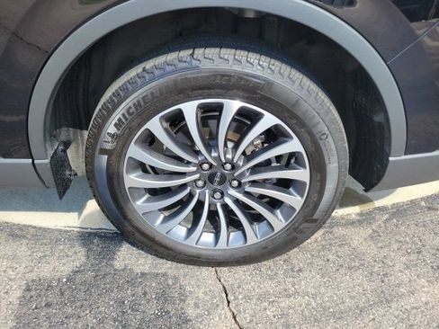 Certified 2023 Lincoln Aviator Reserve w/ Equipment Group 201A AWD/4WD image 16