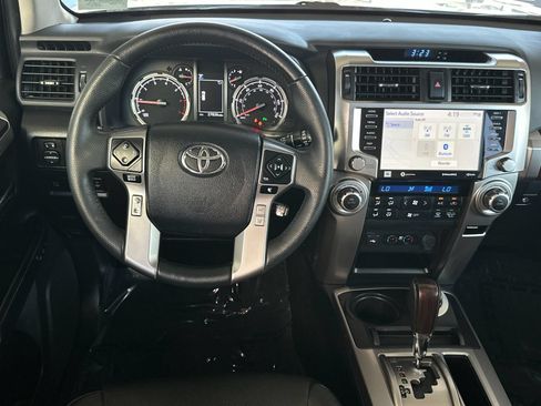 Used 2022 Toyota 4Runner Limited AWD/4WD image 13