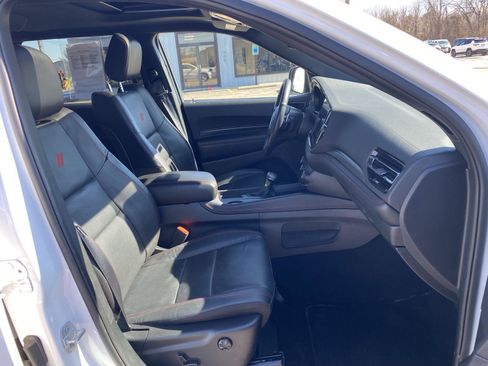 Used 2025 Dodge Durango GT image 34