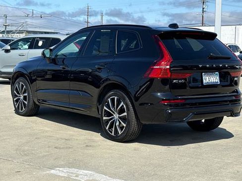 Certified 2024 Volvo XC60 B5 Plus w/ Protection Package Premier AWD/4WD image 5