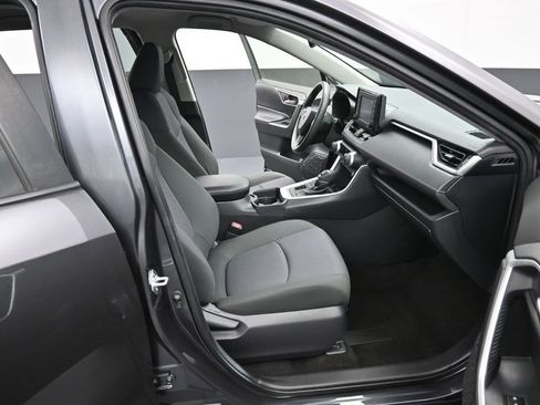 Used 2020 Toyota RAV4 XLE w/ All Weather Liner Package AWD/4WD image 34