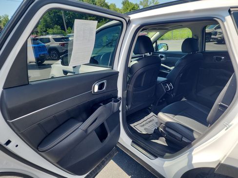 Used 2022 Kia Sorento SX AWD/4WD image 24