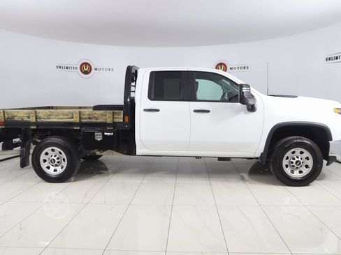 Used 2023 Chevrolet Silverado 3500 W/T w/ WT Convenience Package image 2