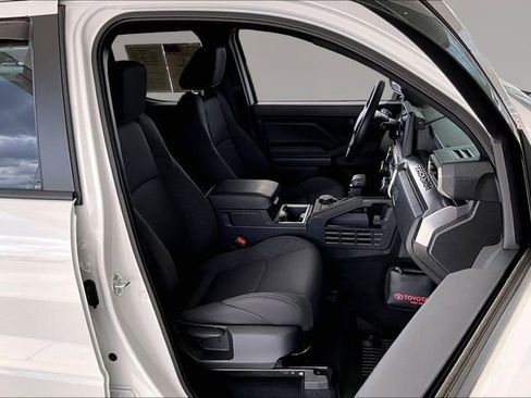 Used 2025 Toyota Tacoma SR5 image 26