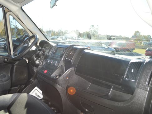 Used 2021 RAM ProMaster 3500 w/ Premium Appearance Group image 22