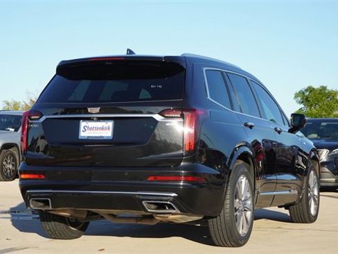 Used 2020 Cadillac XT6 Premium Luxury image 8