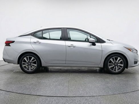 Used 2025 Nissan Versa SV image 11