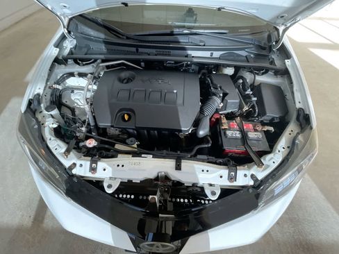 Used 2017 Toyota Corolla LE FWD image 24