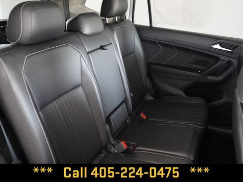 Used 2024 Volkswagen Tiguan SE FWD image 23