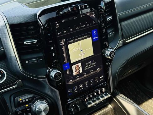 Used 2019 RAM 1500 Limited AWD/4WD image 27