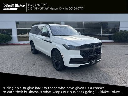 New 2025 Lincoln Navigator Reserve w/ Jet Appearance Package