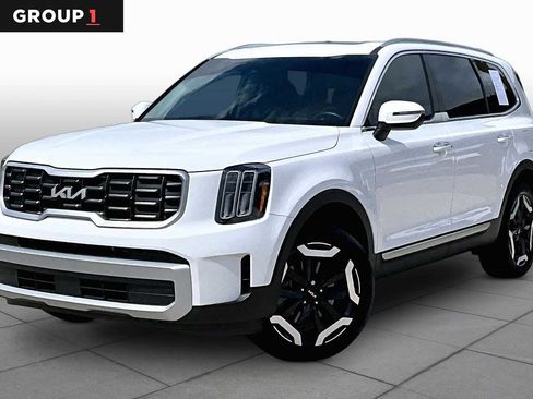 Used 2025 Kia Telluride S FWD image 1