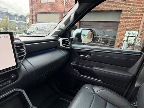 Used 2024 Toyota Sequoia Platinum AWD/4WD image 36
