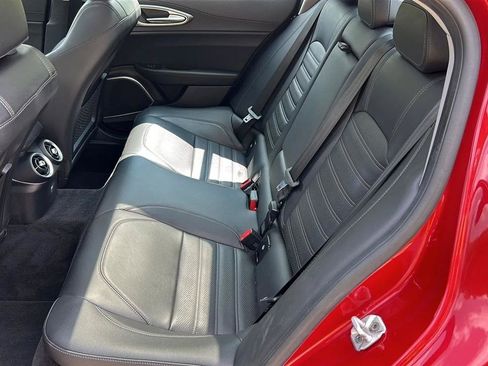 Used 2019 Alfa Romeo Giulia Ti Sport w/ Quick Order Package 22S Sport AWD/4WD image 44