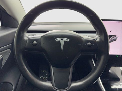 Used 2018 Tesla Model 3 Long Range image 19