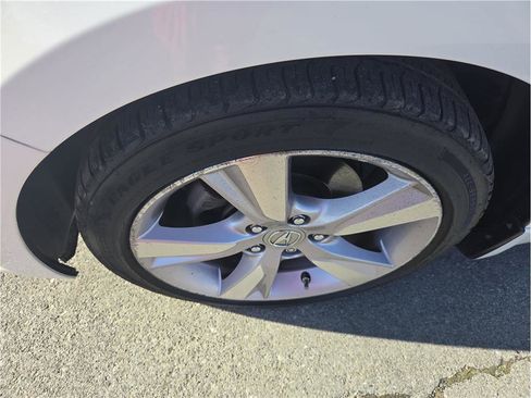 Used 2014 Acura ILX w/ Premium Package image 11