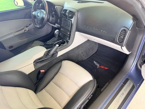 Used 2011 Chevrolet Corvette Grand Sport w/ Preferred Equipment Group RWD image 30
