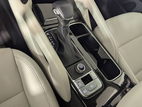 Used 2025 Kia Telluride S FWD image 21