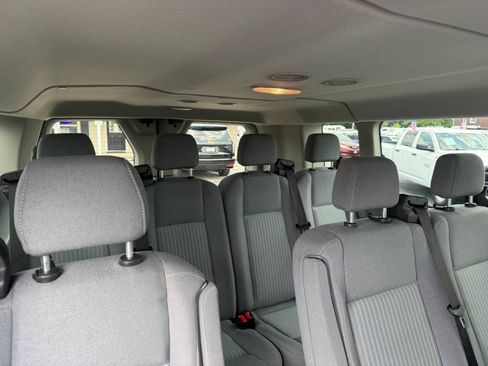 Used 2015 Ford Transit 350 XLT RWD image 14