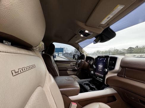 Used 2019 RAM 1500 Laramie image 13