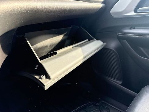 Used 2018 Chrysler Pacifica Touring-L w/ Premium Audio Group image 40