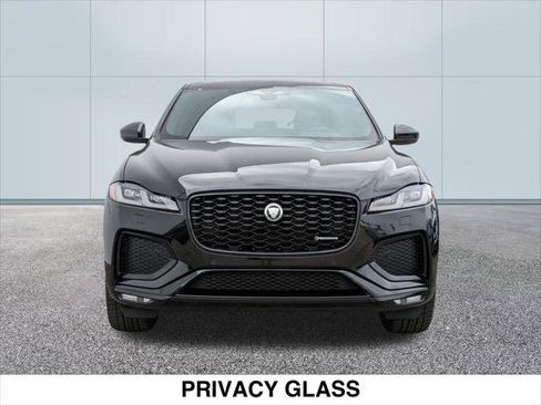 Used 2024 Jaguar F-PACE R-Dynamic S image 8