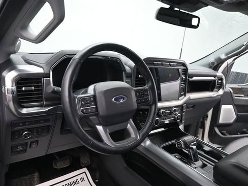 Used 2022 Ford F150 Lariat w/ Equipment Group 502A High AWD/4WD image 13
