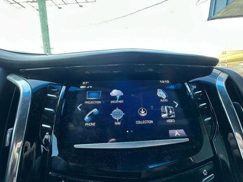 Used 2017 Cadillac Escalade ESV Platinum image 27