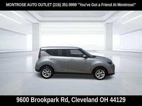 Used 2024 Kia Soul LX w/ Option Group 015 FWD image 7