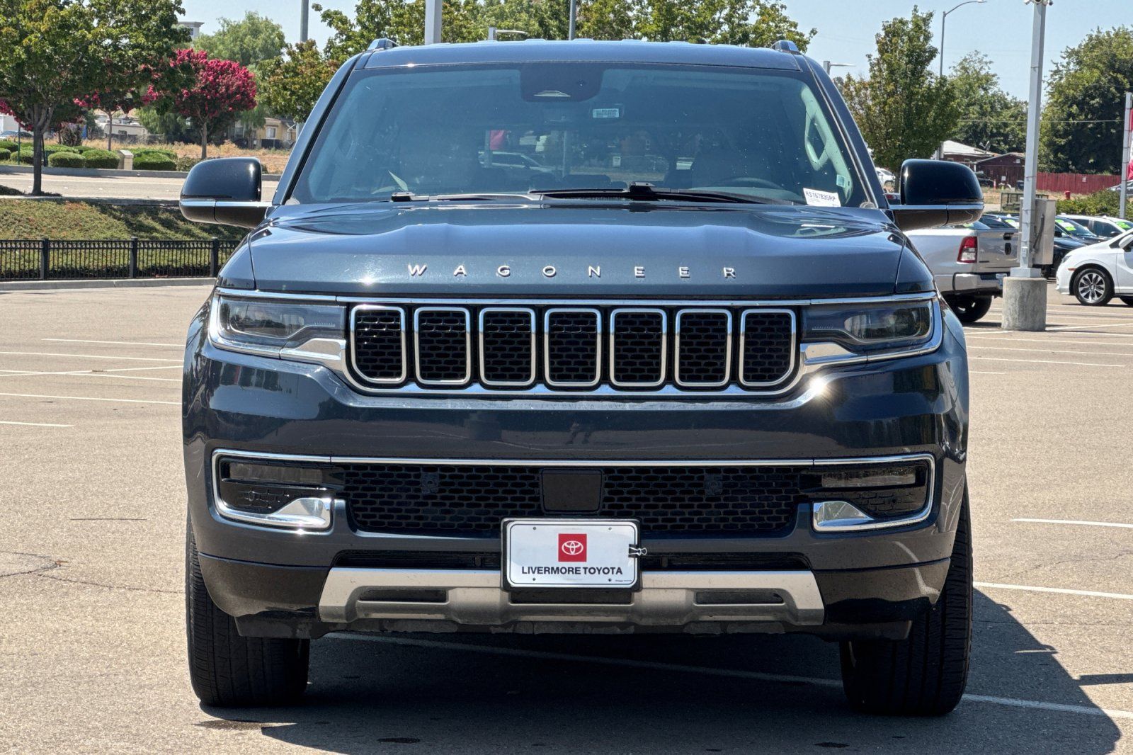 Used 2024 Jeep Wagoneer Series II AWD/4WD image 9