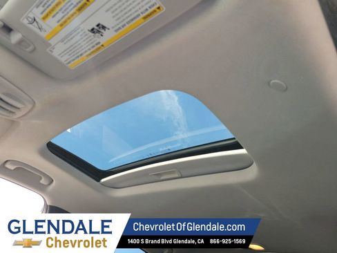 Used 2024 Chevrolet Trax ACTIV w/ Sunroof Package FWD image 28