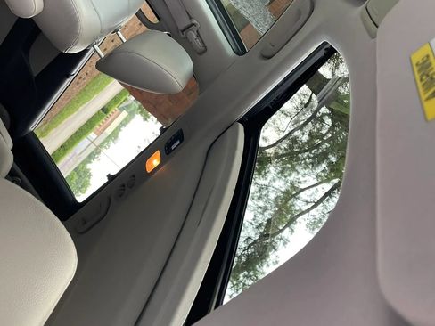 Used 2014 Honda Odyssey EX-L image 19