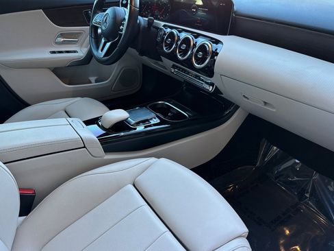 Used 2020 Mercedes-Benz A 220 image 14