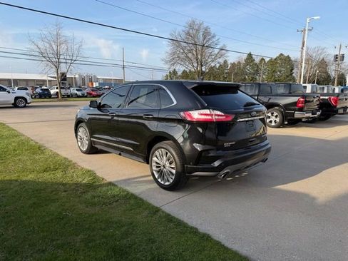 Used 2020 Ford Edge Titanium w/ Equipment Group 301A image 3