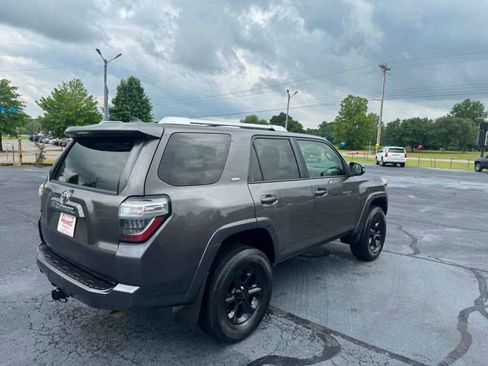 Used 2016 Toyota 4Runner SR5 Premium RWD image 6